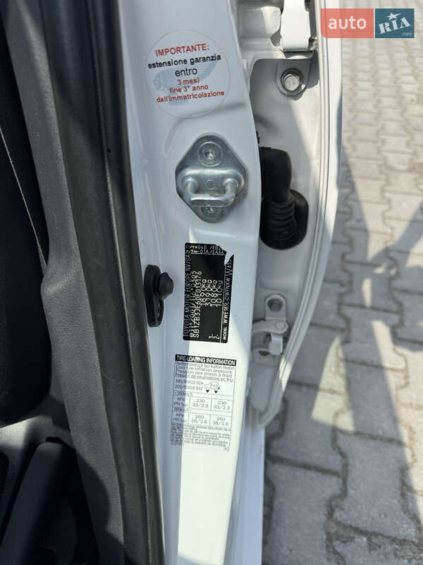 Универсал Toyota Auris 2016 в Львове