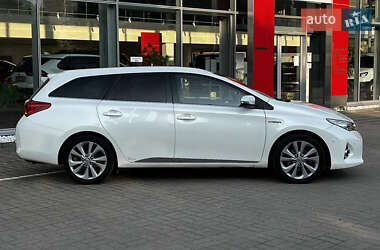 Универсал Toyota Auris 2014 в 