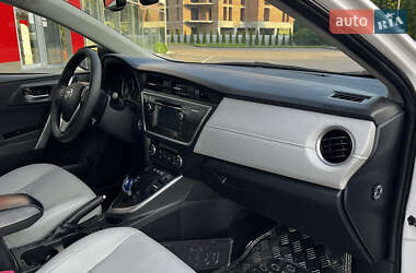 Универсал Toyota Auris 2014 в 