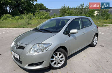 Хэтчбек Toyota Auris 2007 в Киеве