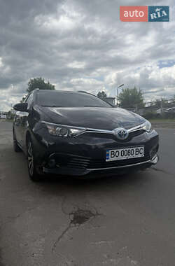 Универсал Toyota Auris 2015 в 
