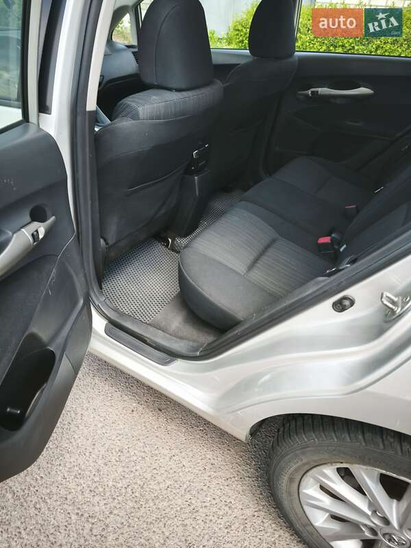 Хетчбек Toyota Auris 2007 в Кропивницькому