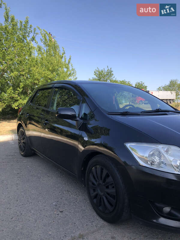 Хэтчбек Toyota Auris 2008 в Одессе