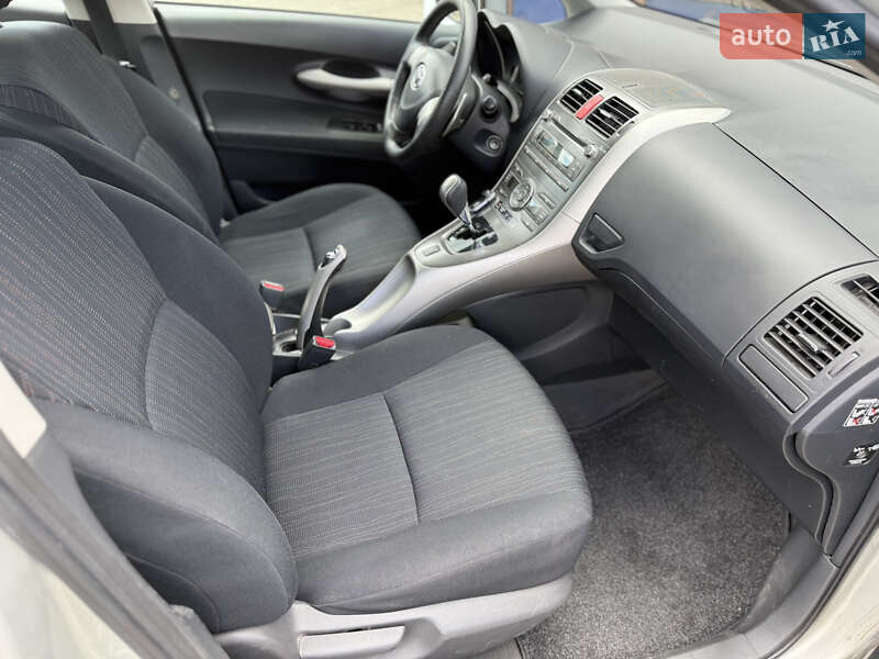 Хетчбек Toyota Auris 2009 в Києві