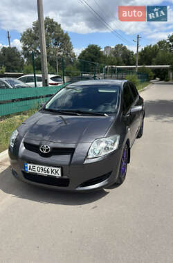Хетчбек Toyota Auris 2008 в Дніпрі