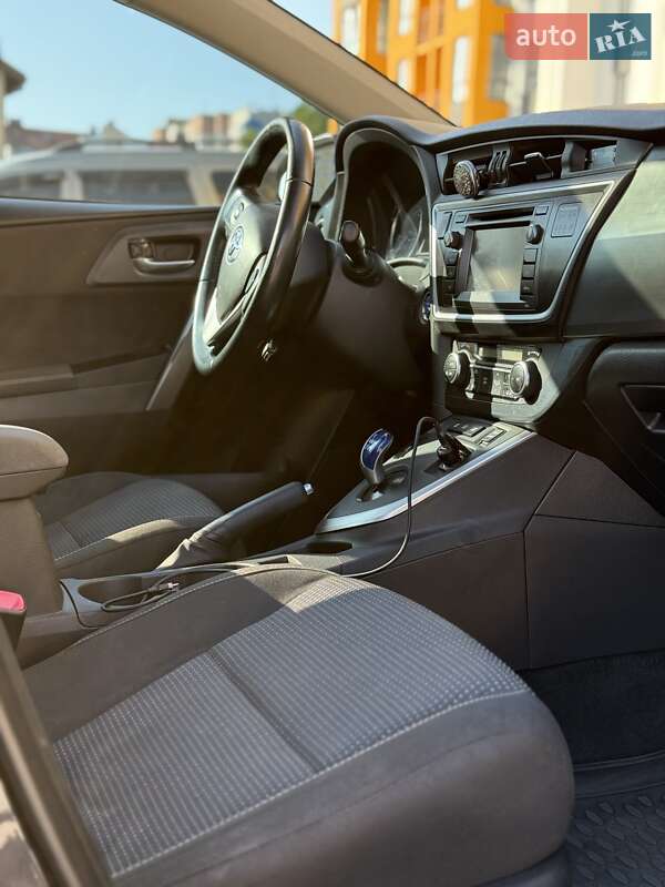 Універсал Toyota Auris 2014 в Вінниці