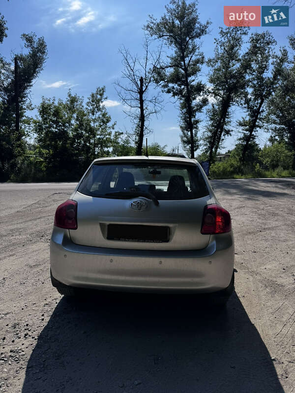Хэтчбек Toyota Auris 2008 в Киеве