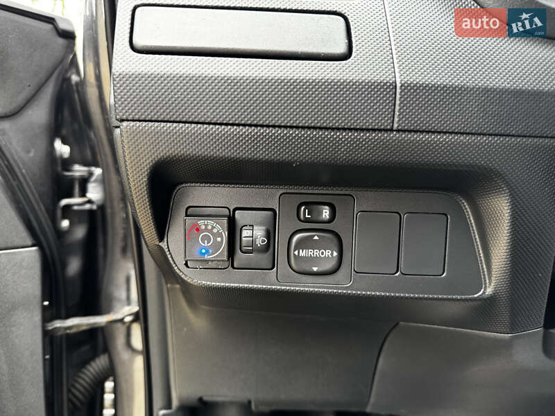 Хетчбек Toyota Auris 2009 в Біляївці фото 23 Хетчбек Toyota Auris 2009 в Біляївці