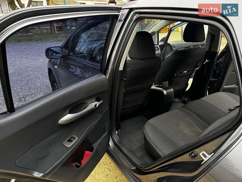 Хетчбек Toyota Auris 2009 в Біляївці фото 27 Хетчбек Toyota Auris 2009 в Біляївці