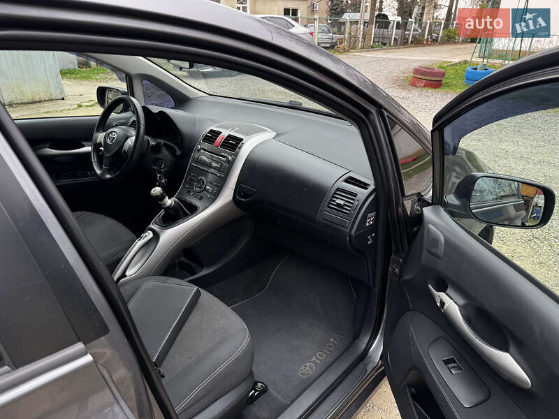 Хетчбек Toyota Auris 2009 в Біляївці фото 29 Хетчбек Toyota Auris 2009 в Біляївці