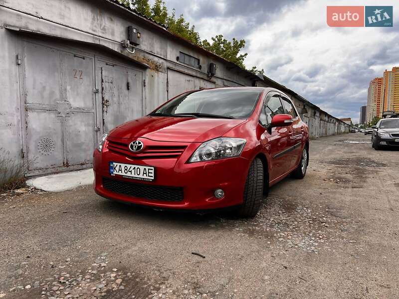 Toyota Auris 2010