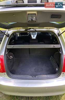Хэтчбек Toyota Auris 2007 в 