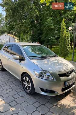 Хэтчбек Toyota Auris 2007 в Тростянце