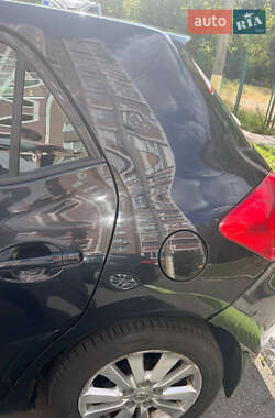Хэтчбек Toyota Auris 2007 в 