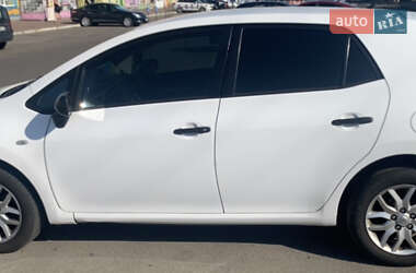 Хэтчбек Toyota Auris 2009 в Киеве