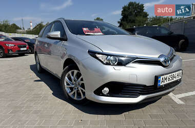 Універсал Toyota Auris 2015 в Житомирі