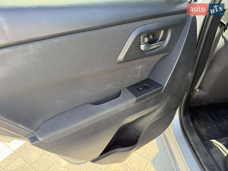 Универсал Toyota Auris 2015 в Житомире