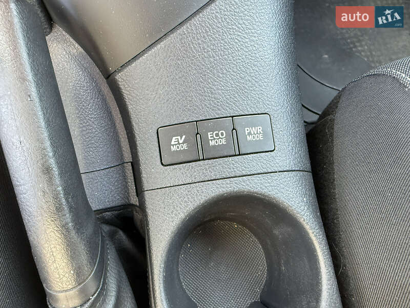 Универсал Toyota Auris 2015 в Житомире