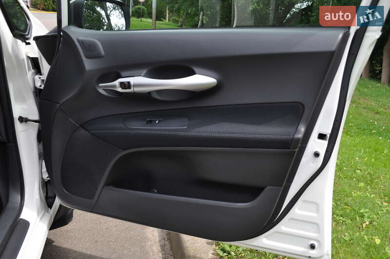 Хэтчбек Toyota Auris 2011 в Киеве