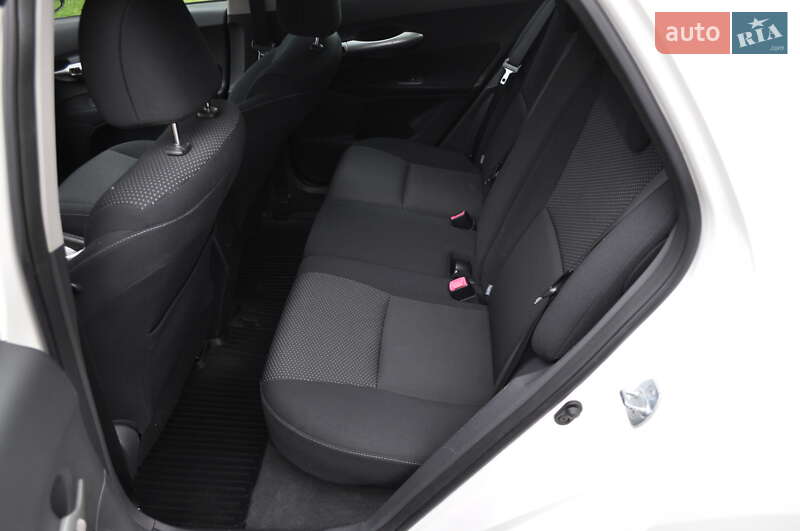 Хэтчбек Toyota Auris 2011 в Киеве