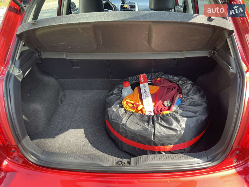 Хетчбек Toyota Auris 2011 в Львові