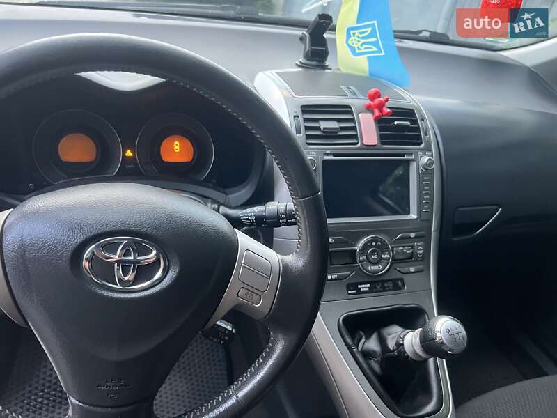 Хетчбек Toyota Auris 2007 в Коростишеві