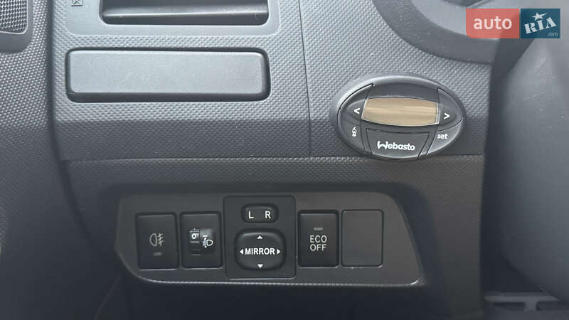 Хэтчбек Toyota Auris 2009 в Новоселице