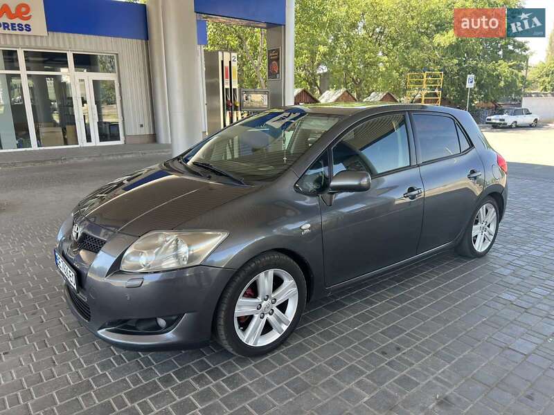 Хэтчбек Toyota Auris 2007 в Николаеве