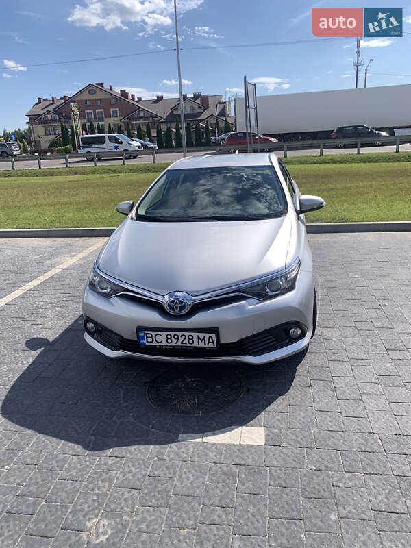 Універсал Toyota Auris 2016 в Львові