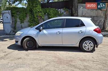 Хэтчбек Toyota Auris 2008 в Днепре