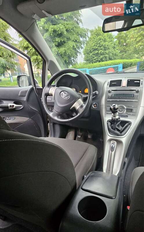 Хетчбек Toyota Auris 2007 в Луцьку