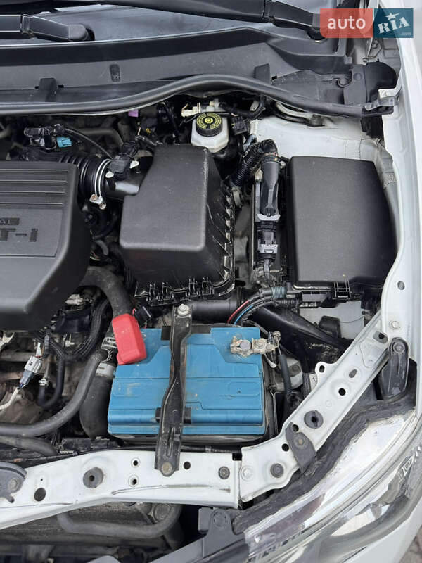 Хэтчбек Toyota Auris 2013 в Хмельницком фото 18 Хэтчбек Toyota Auris 2013 в Хмельницком