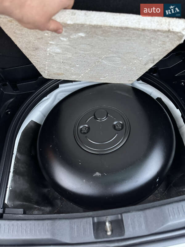 Хэтчбек Toyota Auris 2013 в Хмельницком фото 26 Хэтчбек Toyota Auris 2013 в Хмельницком