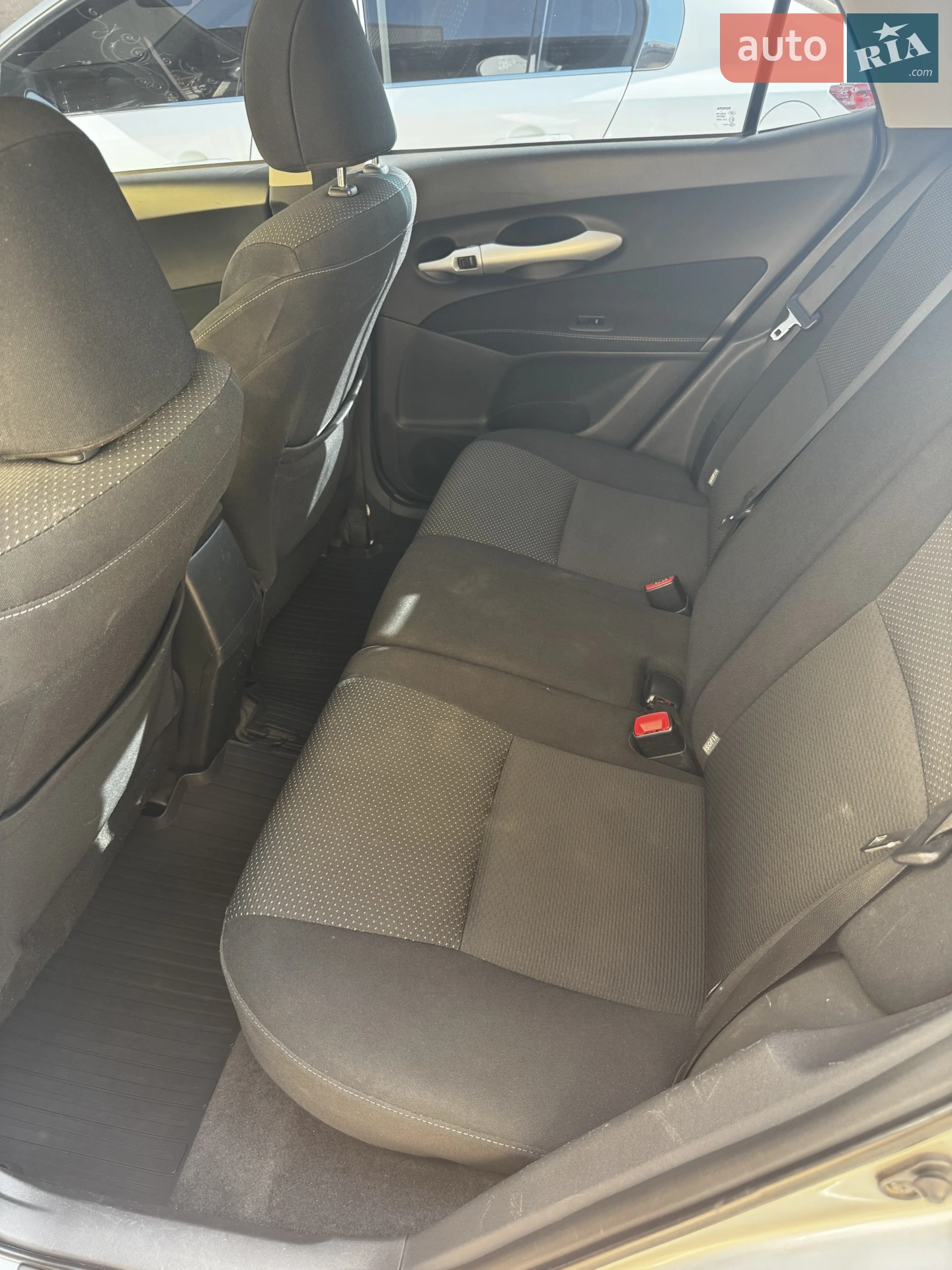 2011 Toyota Auris - мініатюра 13