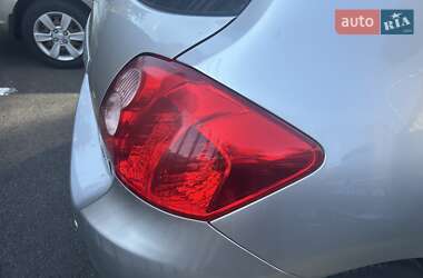 Хэтчбек Toyota Auris 2008 в 