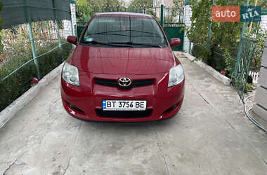 Хэтчбек Toyota Auris 2007 в Николаеве
