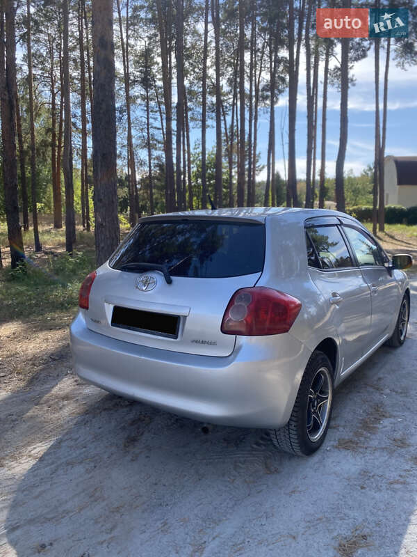 Хэтчбек Toyota Auris 2007 в Ирпене