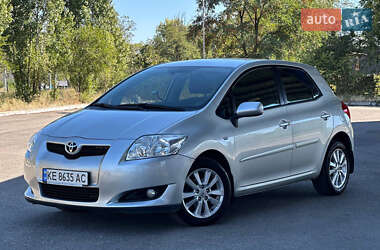 Хэтчбек Toyota Auris 2008 в Днепре