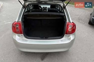 Хэтчбек Toyota Auris 2007 в 
