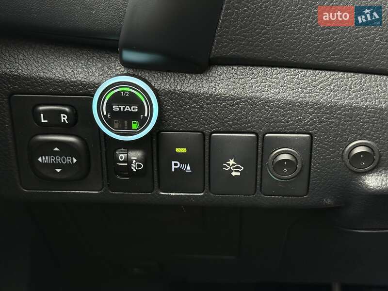 Універсал Toyota Auris 2018 в Києві фото 26 Універсал Toyota Auris 2018 в Києві