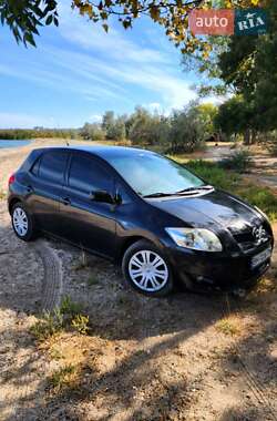 Хетчбек Toyota Auris 2008 в Білгороді-Дністровському