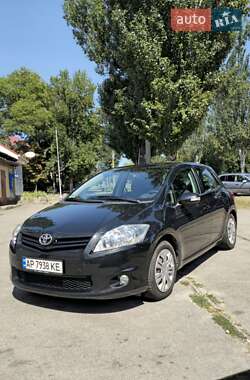 Хетчбек Toyota Auris 2010 в Запоріжжі