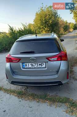 Универсал Toyota Auris 2014 в 