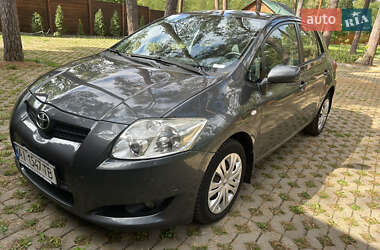 Хэтчбек Toyota Auris 2008 в 
