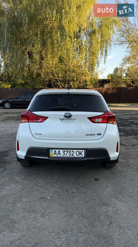 Хетчбек Toyota Auris 2014 в Василькові