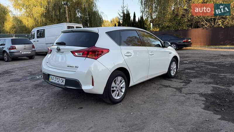 Хетчбек Toyota Auris 2014 в Василькові