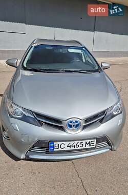 Универсал Toyota Auris 2013 в 