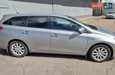 Универсал Toyota Auris 2013 в 