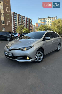 Универсал Toyota Auris 2015 в Житомире