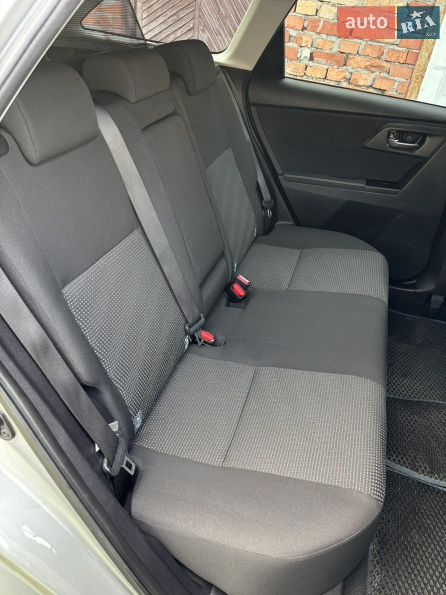 2014 Toyota Auris - мініатюра 18